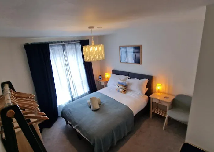 Number 15 Luxurious Two Bedroom Apartment