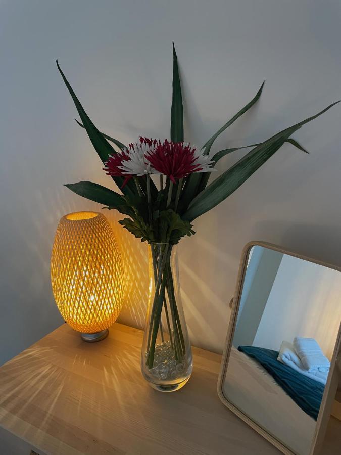 Number 15 Luxurious Two Bedroom Apartment *